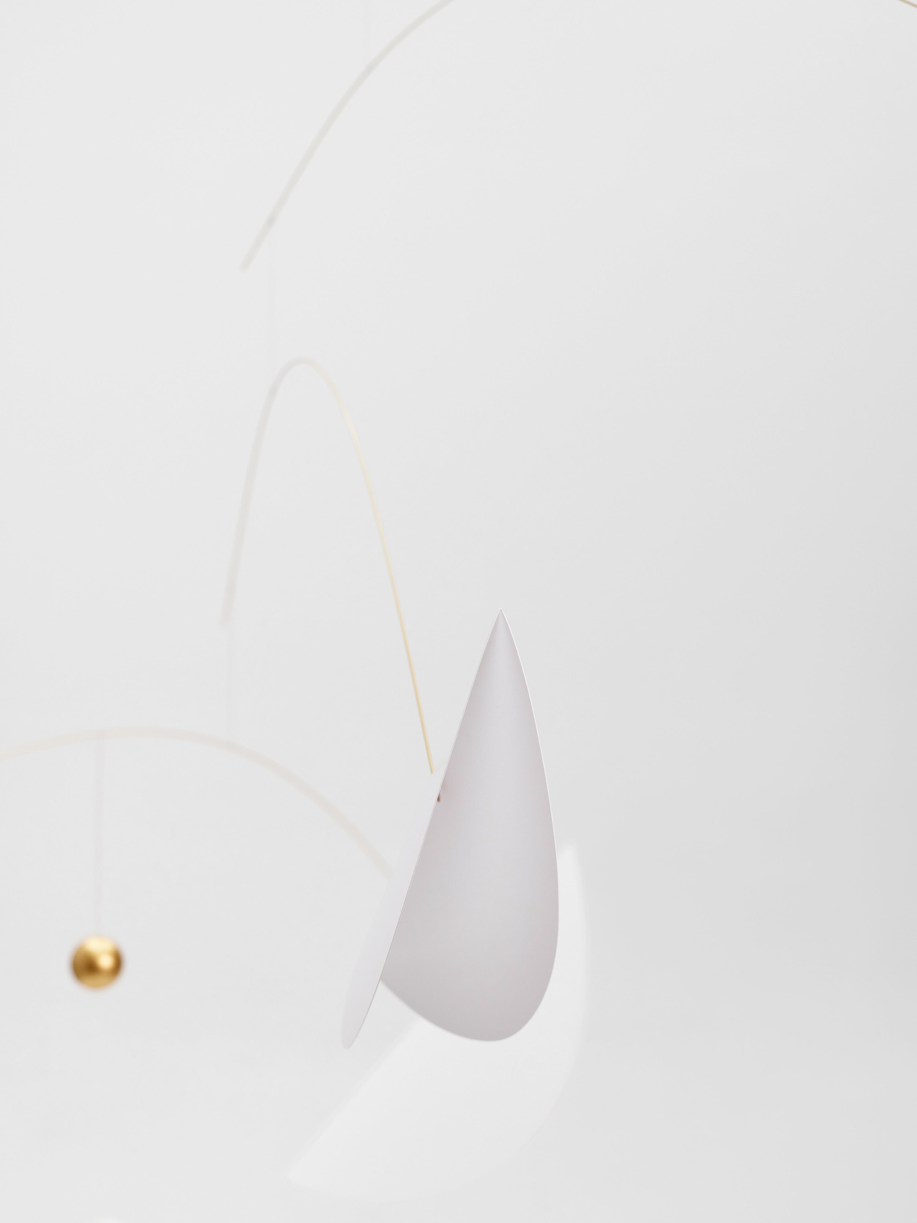 Life & Thread | White & Gold | Size L