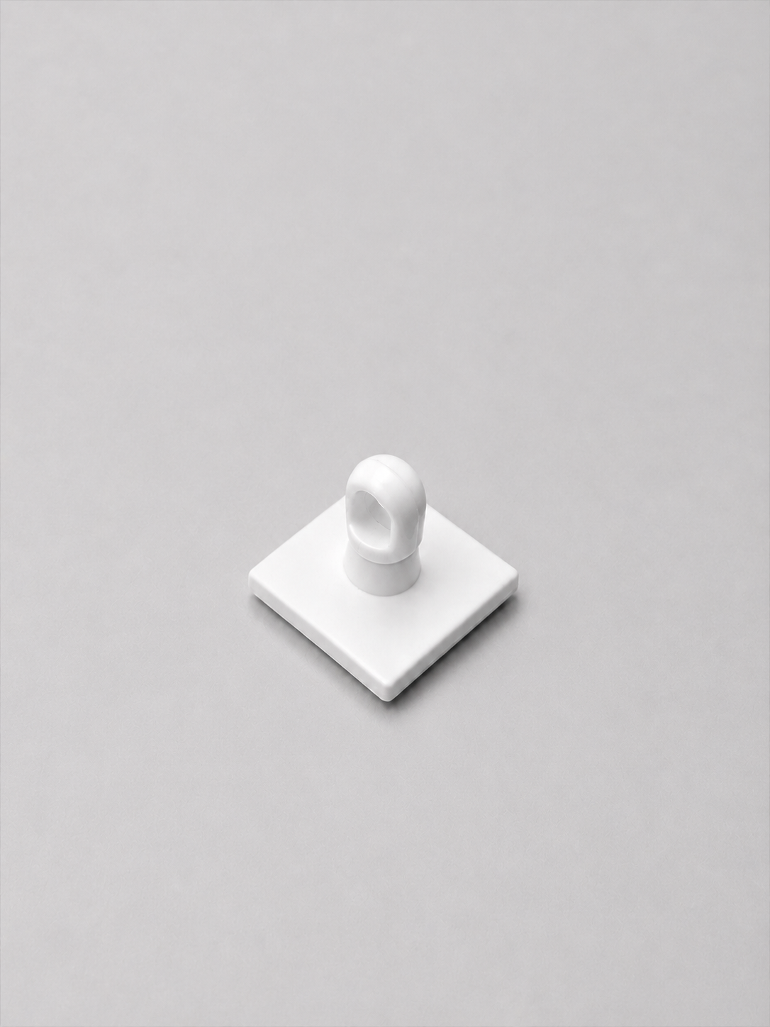 Self-adhesive hanging eye for ceiling (large)